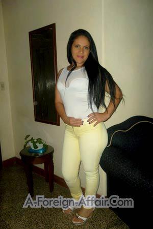 156380 - Nereida Maria Age: 53 - Colombia