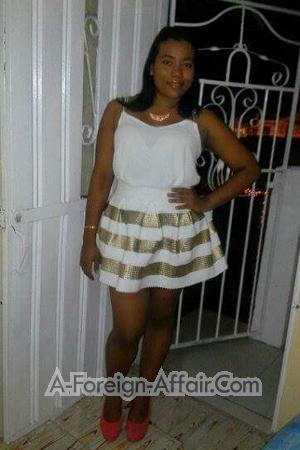 167425 - Yarledis Age: 31 - Colombia