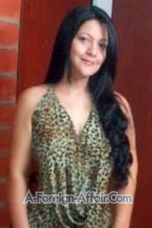 170497 - Yuliana Age: 34 - Colombia