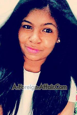 172681 - Yoleimis Age: 31 - Colombia