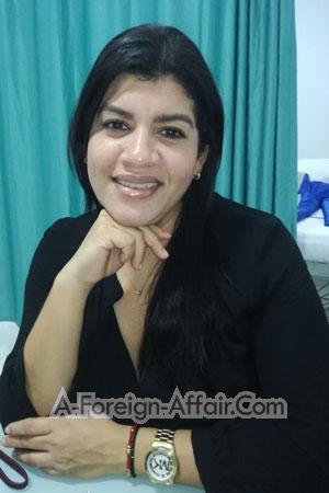 177451 - Yerlindis Age: 41 - Colombia