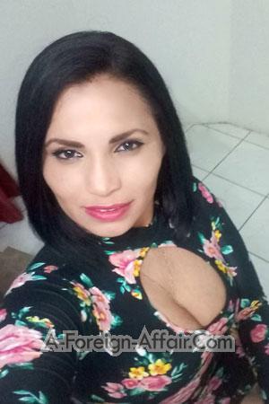 180645 - Andrea Age: 42 - Costa Rica