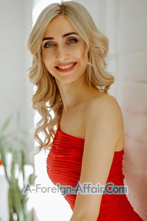 192011 - Alena Age: 38 - Ukraine