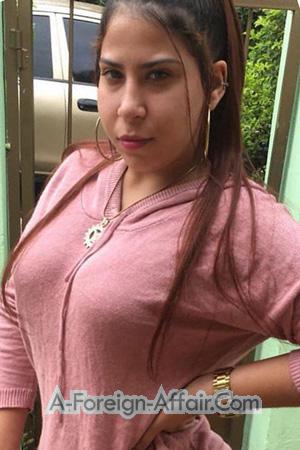 194499 - Mirtha Age: 32 - Dominican Republic