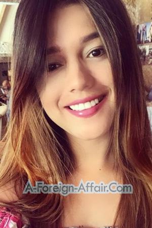 199209 - Gisselle Age: 33 - Colombia
