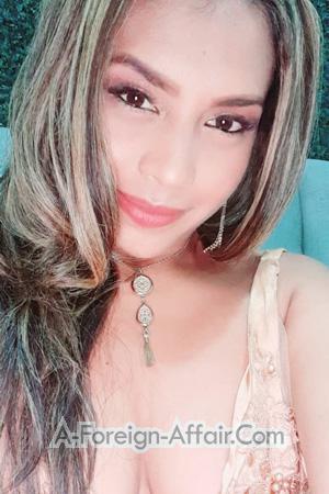 199227 - Loraine Age: 28 - Colombia
