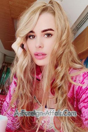 199948 - Olga Age: 34 - Russia