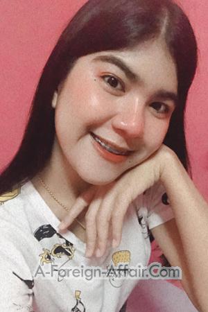 201758 - Natcha Age: 26 - Thailand