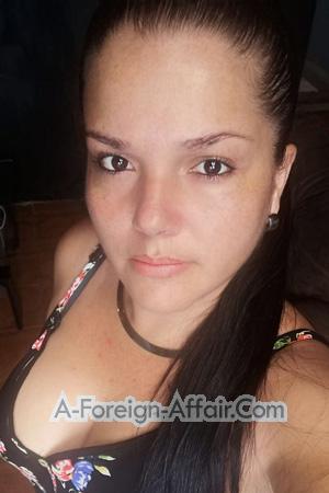 202790 - Yorleny Age: 43 - Costa Rica