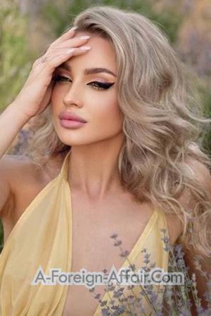 204290 - Alina Age: 18 - Ukraine