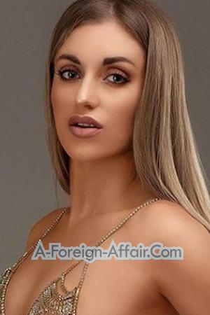 205054 - Elena Age: 34 - Ukraine