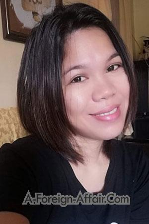 205256 - Marilou Age: 35 - Philippines