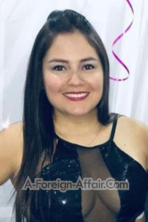 206097 - Ginna Age: 38 - Colombia