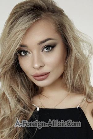 206176 - Karina Age: 23 - Ukraine