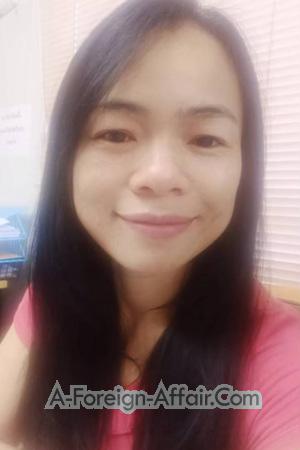 207202 - Wipaporn Age: 44 - Thailand