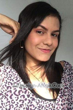 209219 - Michelle Age: 28 - Colombia