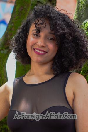 210296 - Maria Age: 26 - Colombia