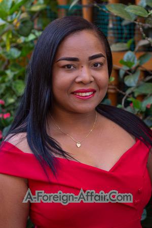 212401 - Zeuri Age: 35 - Colombia