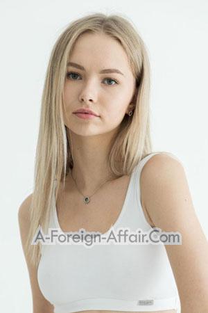 213080 - Anastasiia Age: 20 - Ukraine