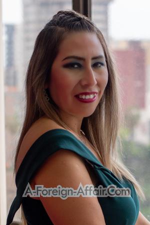 215563 - Carmela Age: 47 - Peru