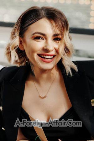 215891 - Alexandra Age: 24 - Moldova