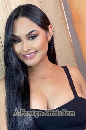 216423 - Paula Age: 34 - Colombia