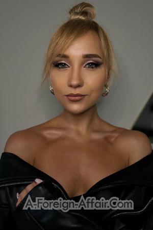 220377 - Alina Age: 25 - Ukraine