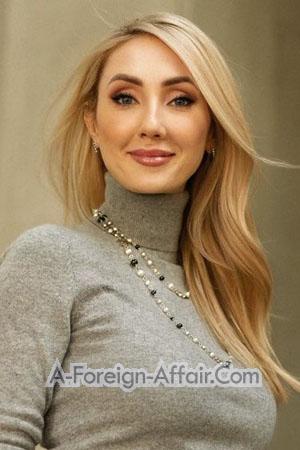 220671 - Alena Age: 42 - Mexico