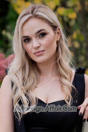 220906 - Viktoriia Age: 25 - Ukraine