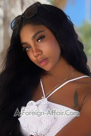 223286 - Veronica Age: 22 - Colombia