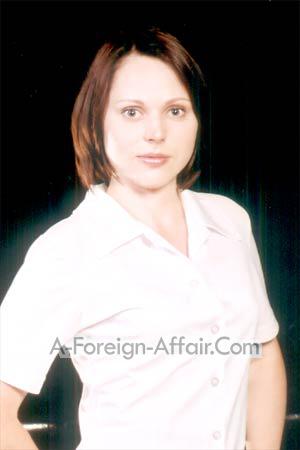 64918 - Elena Age: 32 - Russia