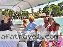 cartagena-women-boat-1104-14