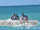 cartagena-women-boat-1104-43