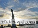 cartagena-women-boat-1104-51